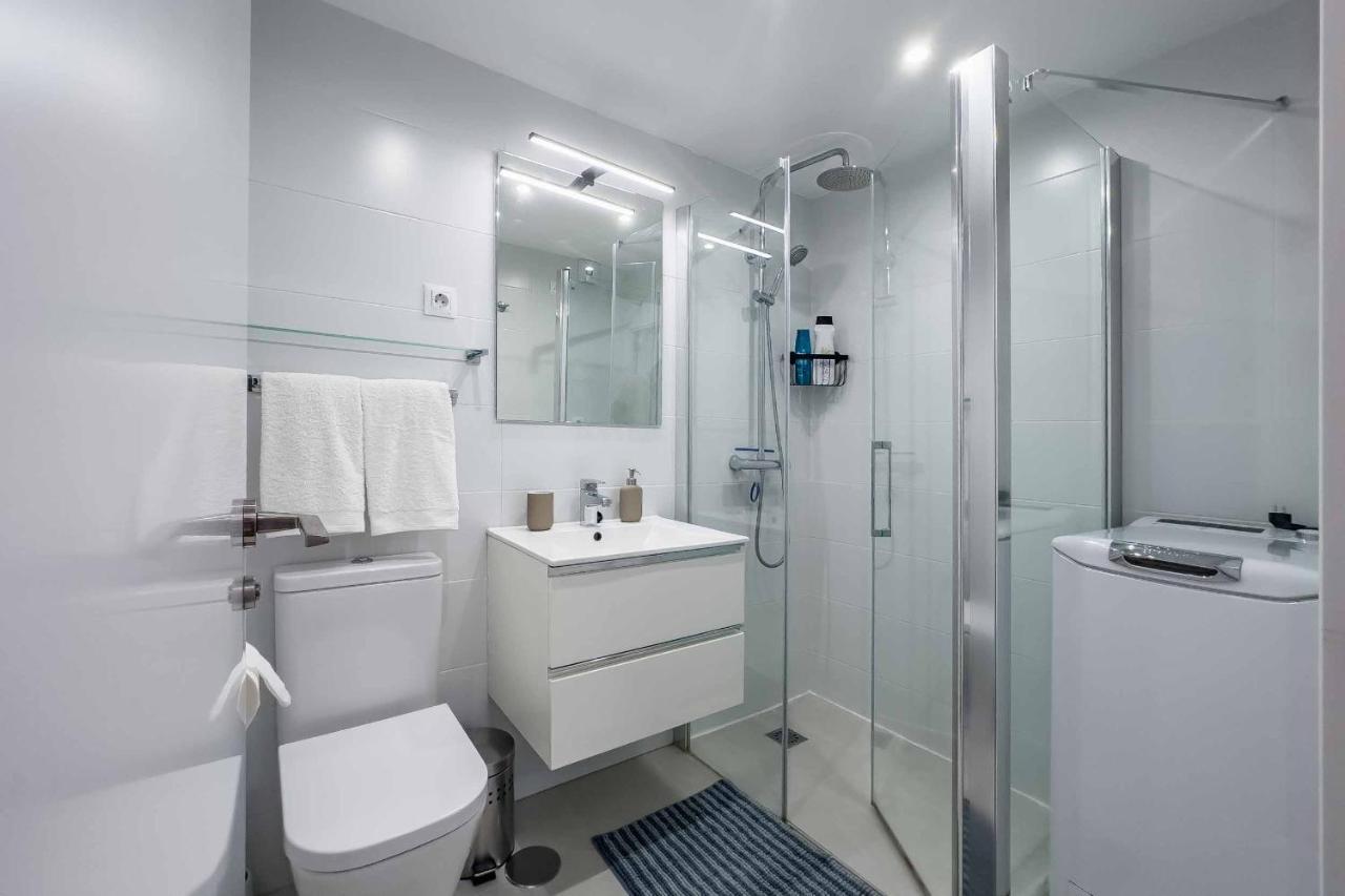 Apartamento Acogedor, Terraza, Piscina Y Mar Benalmádena Eksteriør bilde