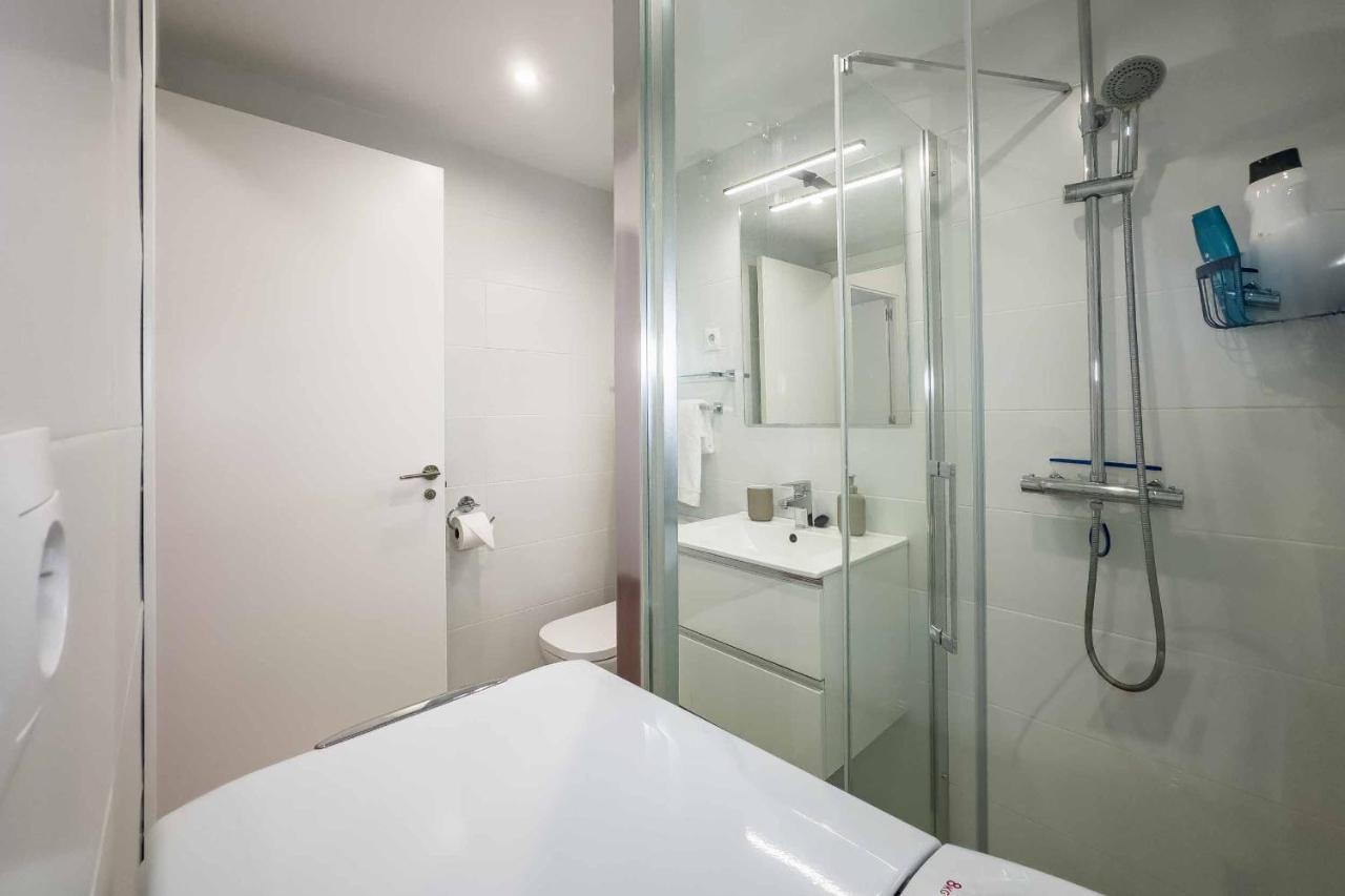 Apartamento Acogedor, Terraza, Piscina Y Mar Benalmádena Eksteriør bilde