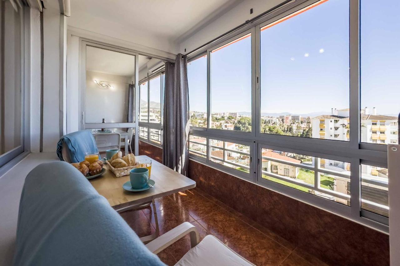 Apartamento Acogedor, Terraza, Piscina Y Mar Benalmádena Eksteriør bilde
